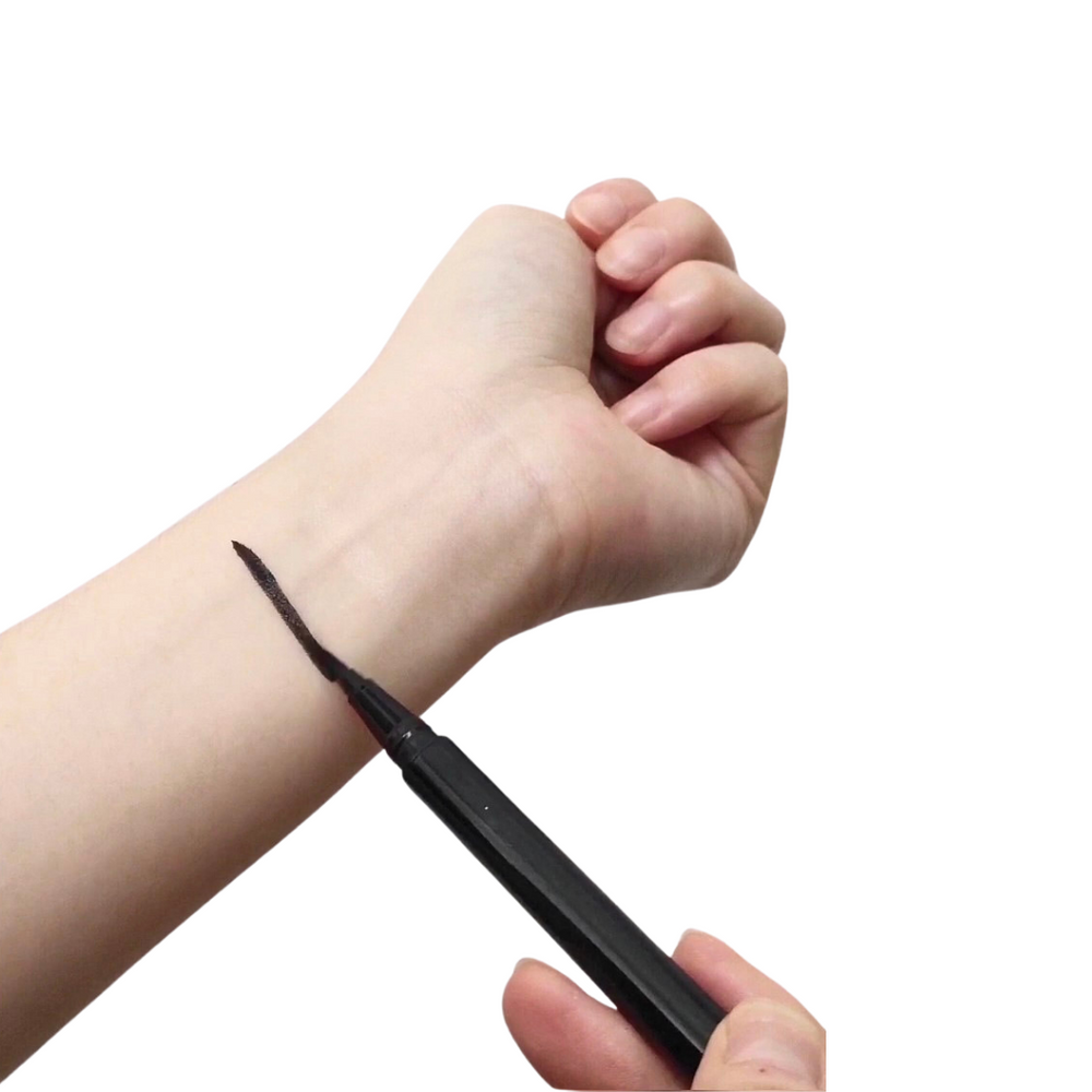 EZ Liner (Dual-Ended Adhesive Eyeliner)